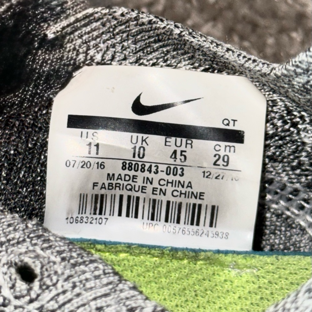 (Men’s 11) Nike Free Run RN Flyknit Oreo running shoes - Picture 5 of 5